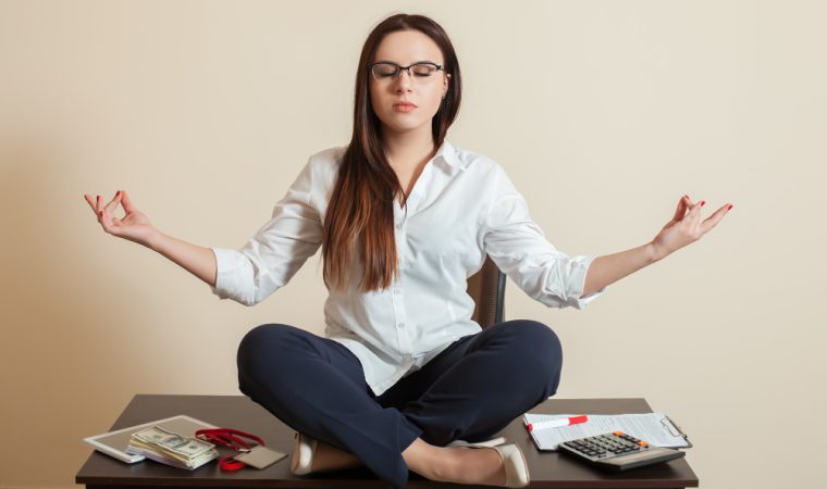 10 semne de stres pe care să nu le ignori și soluții de echilibru